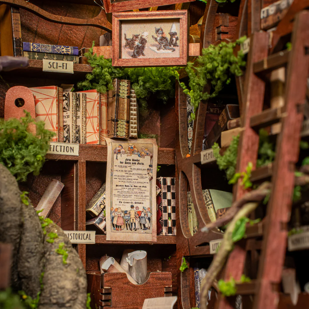 Cats Crossing Book Nook Kit - Image 9